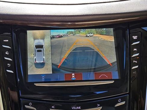 Used 2020 Cadillac Escalade Premium Luxury AWD/4WD image 22