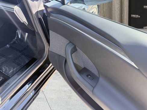 Used 2023 Tesla Model S Plaid image 49