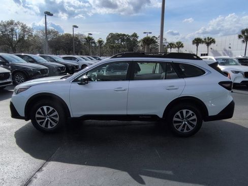 Used 2021 Subaru Outback 2.5i image 7