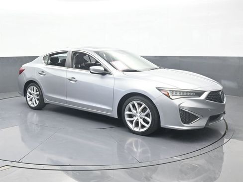 Used 2019 Acura ILX image 8