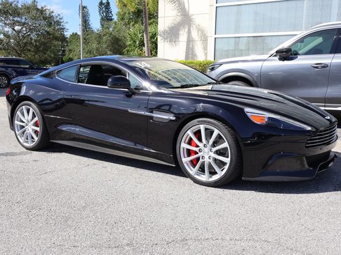 Used 2014 Aston Martin Vanquish Coupe image 11