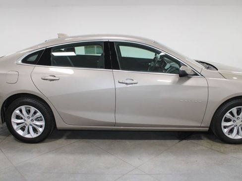 Used 2023 Chevrolet Malibu LT image 10