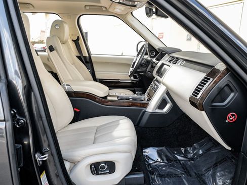 Used 2017 Land Rover Range Rover HSE AWD/4WD image 30