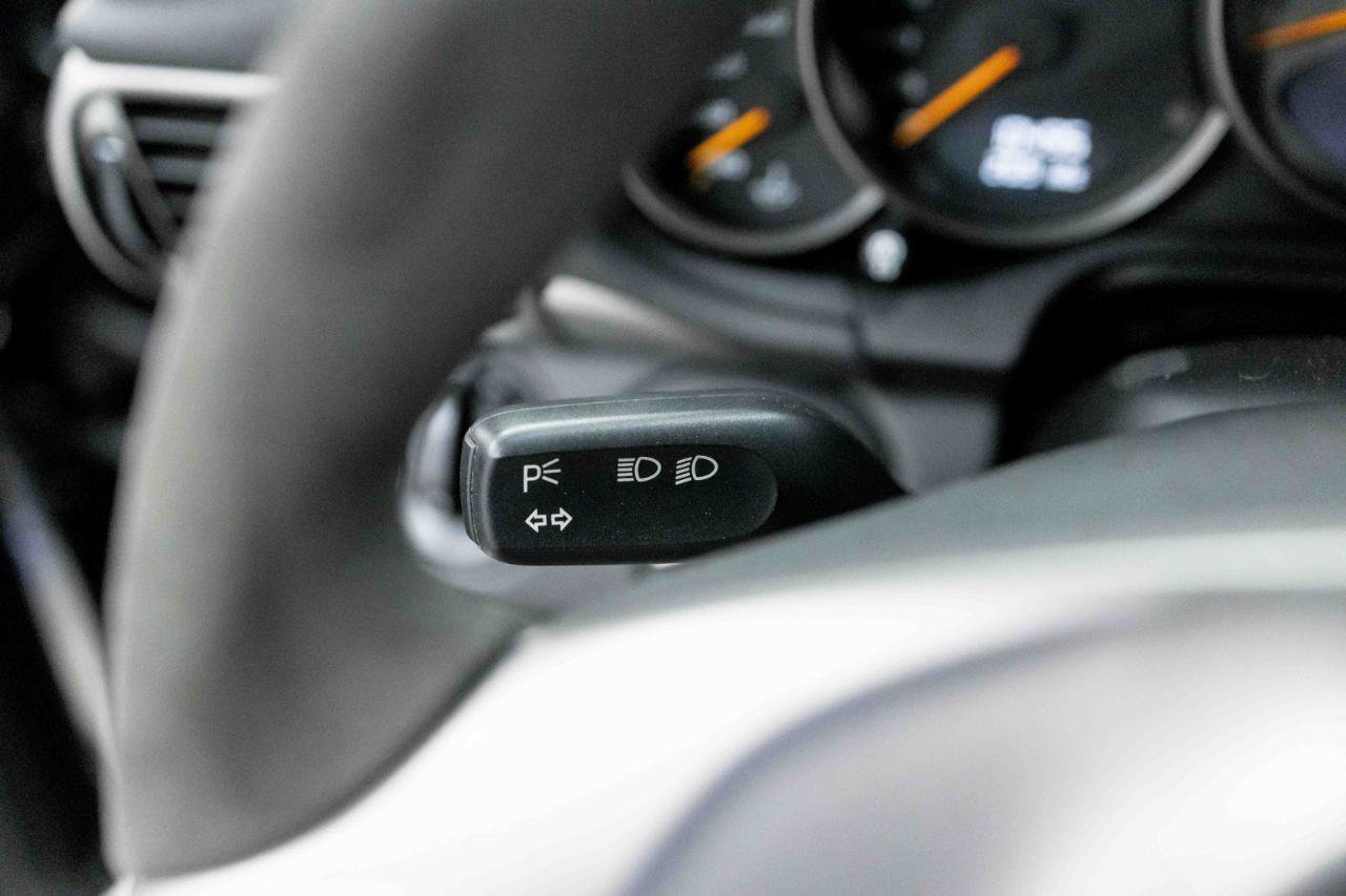 Used 2010 Porsche 911 GT3 RWD image 45