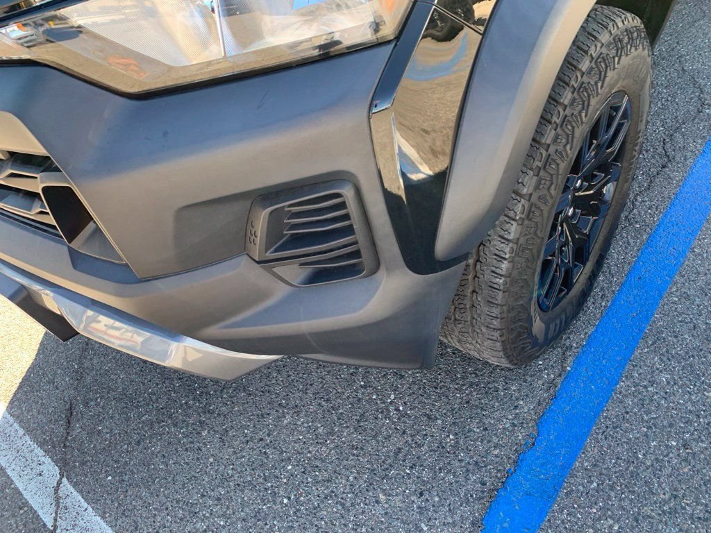 Used 2023 Chevrolet Colorado Trail Boss w/ Technology Package AWD/4WD image 2