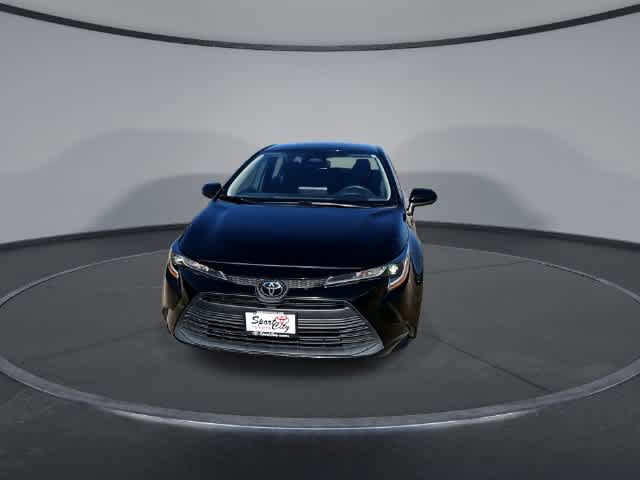 Used 2023 Toyota Corolla LE FWD image 3