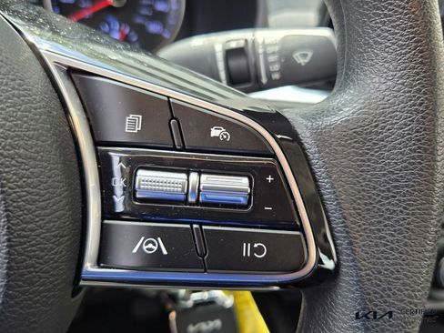 Certified 2023 Kia Forte LXS w/ LXS Technology Package image 27