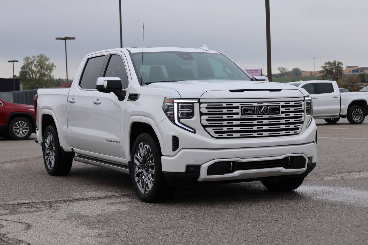 Used 2023 GMC Sierra 1500 Denali Ultimate AWD/4WD image 4