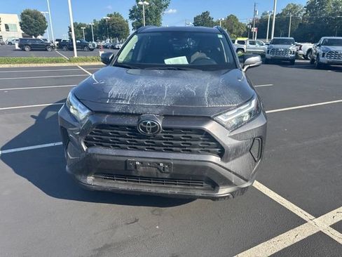 Used 2025 Toyota RAV4 XLE AWD/4WD image 10