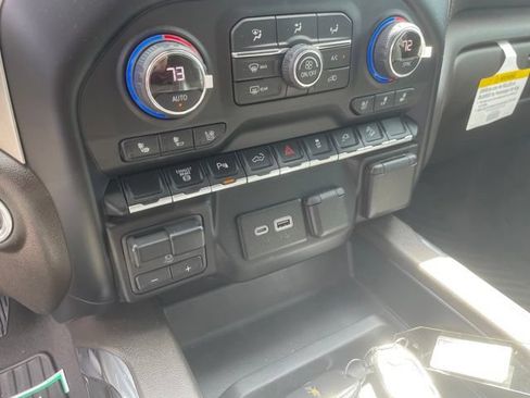 Used 2020 Chevrolet Silverado 2500 LTZ w/ LTZ Plus Package AWD/4WD image 23