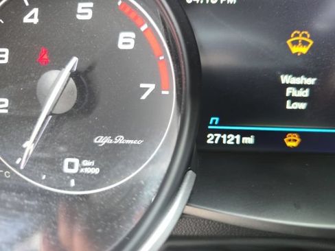 Used 2023 Alfa Romeo Stelvio Sprint RWD image 12