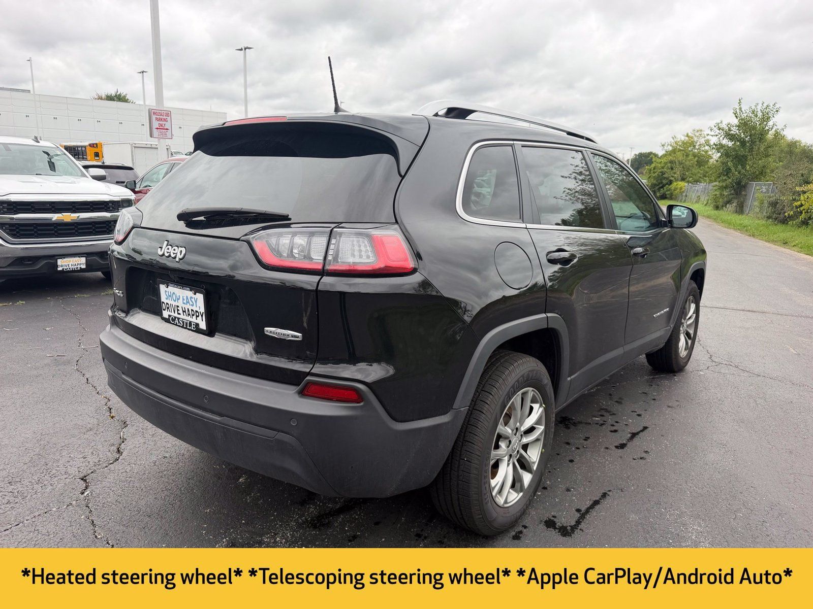 Used 2021 Jeep Cherokee Latitude Plus w/ Sun & Sound Group AWD/4WD image 7