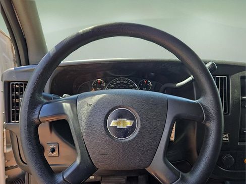 Used 2012 Chevrolet Express 1500 RWD image 23