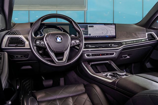 Used 2024 BMW X5 sDrive40i w/ Premium Package RWD image 11