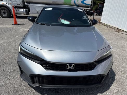 Used 2025 Honda Civic Sport image 3
