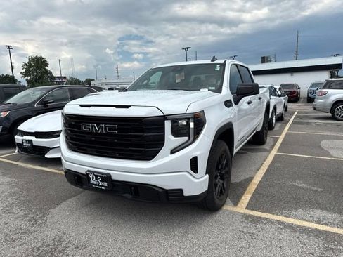 Used 2024 GMC Sierra 1500 Pro w/ Graphite Edition AWD/4WD image 2