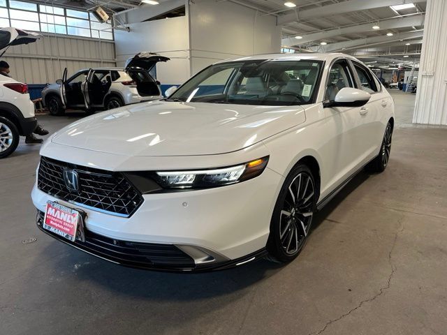 Used 2024 Honda Accord Touring image 7