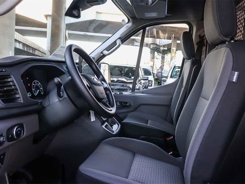 New 2025 Ford Transit 250 148 Medium Roof image 18