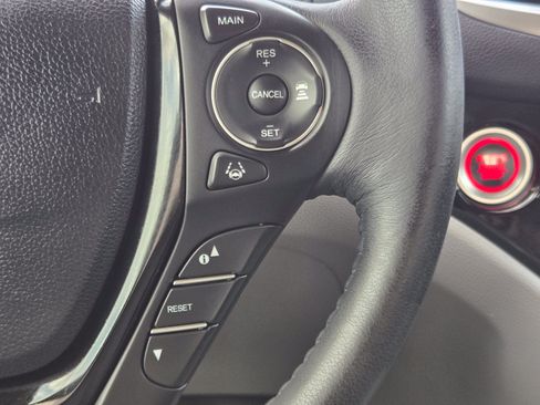 Used 2018 Honda Ridgeline RTL-E image 24