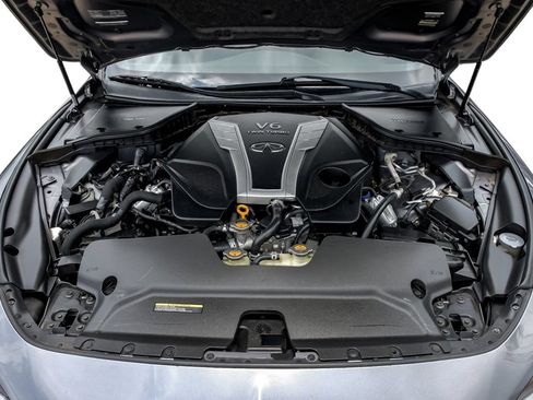Used 2018 INFINITI Q60 Red Sport 400 w/ Sensory Package 3.0T Sport RWD image 48