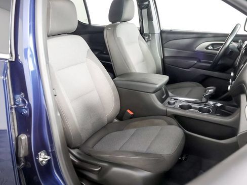 Used 2023 Chevrolet Traverse LT AWD/4WD image 29