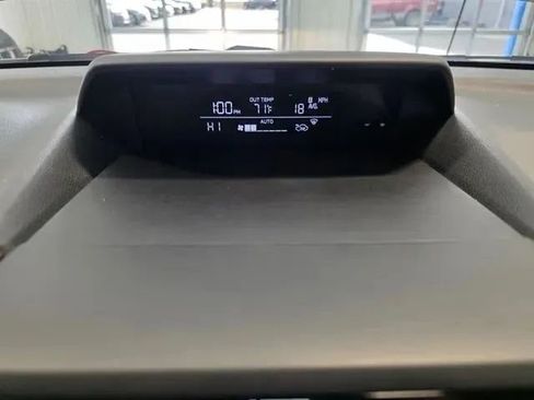 Used 2020 Subaru Crosstrek 2.0i Premium image 20