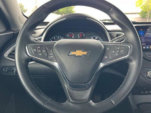 Used 2025 Chevrolet Malibu RS FWD image 30