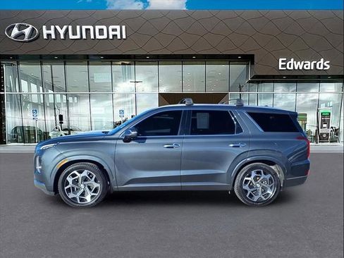 Used 2022 Hyundai Palisade Calligraphy w/ Winter Package image 3