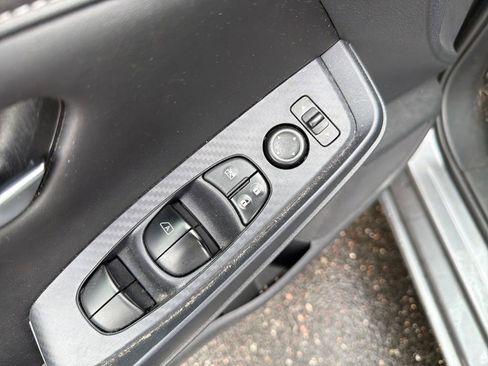 Used 2023 Nissan Sentra S FWD image 12