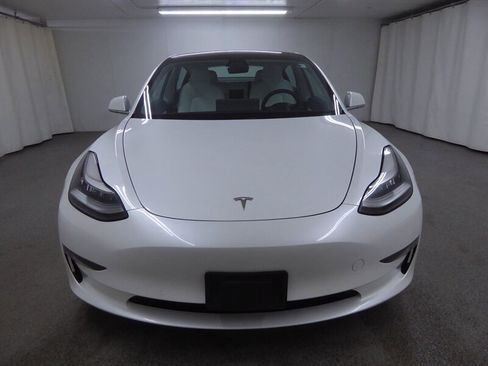 Used 2020 Tesla Model 3 Long Range image 2