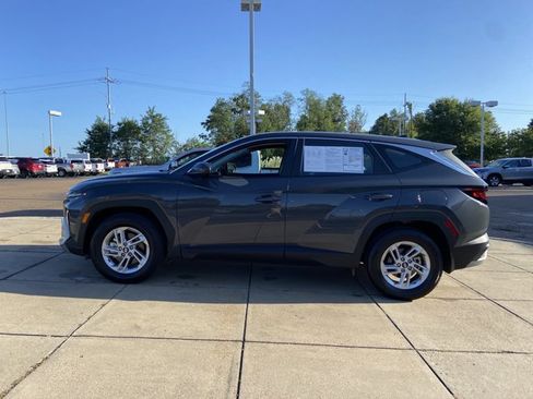 Used 2025 Hyundai Tucson SE FWD image 9