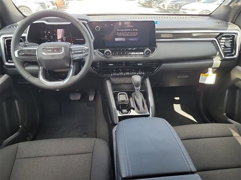 New 2025 GMC Canyon Elevation w/ Convenience Package image 17