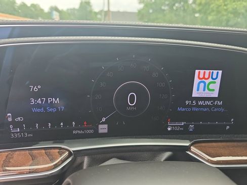 Certified 2023 Cadillac Escalade ESV Sport Platinum image 20