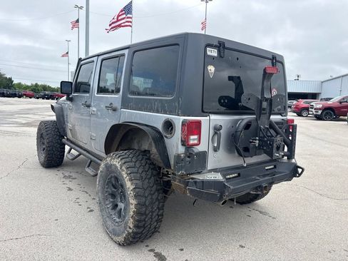 Used 2013 Jeep Wrangler Unlimited Sport AWD/4WD image 7