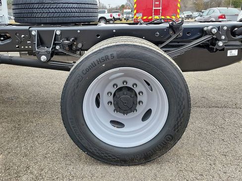 New 2026 Ford F550 4x4 Crew Cab Super Duty image 8