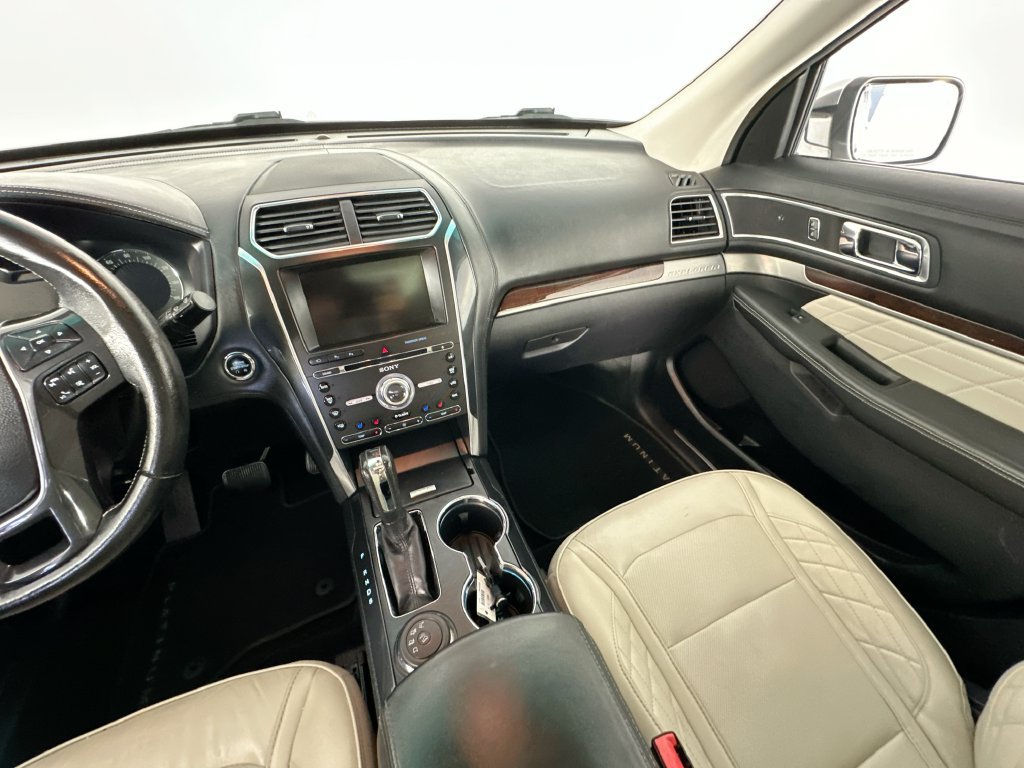 Used 2016 Ford Explorer Platinum AWD/4WD image 11