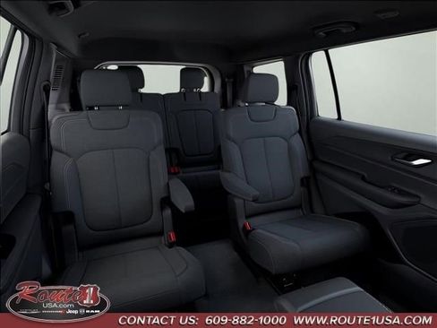 New 2026 Jeep Grand Cherokee L Laredo AWD/4WD image 16