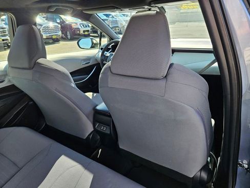 Used 2024 Toyota Corolla SE w/ SE Package image 18