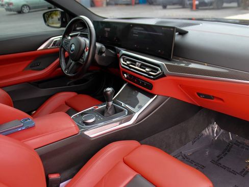 Used 2024 BMW M4 Coupe w/ Executive Package image 20