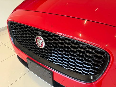 Used 2020 Jaguar E-PACE SE AWD/4WD image 10