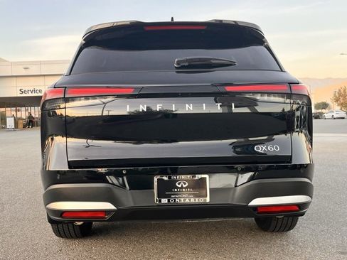 Certified 2026 INFINITI QX60 Luxe w/ Cargo Package image 6