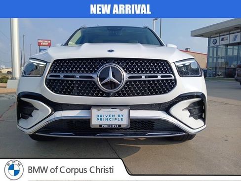 Used 2025 Mercedes-Benz GLE 450e 4MATIC image 2