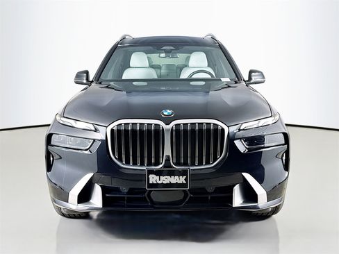 Certified 2023 BMW X7 xDrive40i w/ Premium Package image 2
