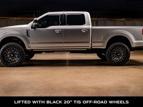 Used 2022 Ford F350 Platinum w/ FX4 Off-Road Package image 5