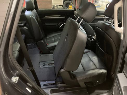Used 2022 Kia Telluride SX image 11
