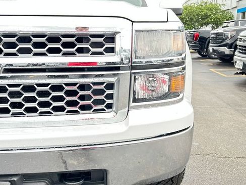 Used 2015 Chevrolet Silverado 1500 LT AWD/4WD image 3