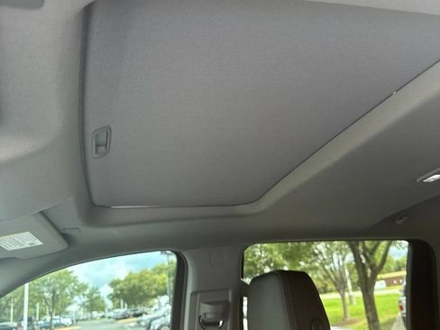Used 2024 GMC Sierra 3500 Denali w/ Denali Reserve Package AWD/4WD image 11