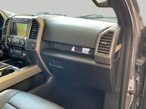 Used 2018 Ford F150 Raptor w/ Equipment Group 802A Luxury AWD/4WD image 17
