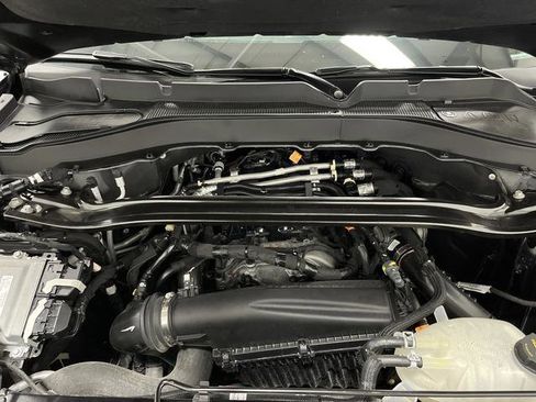 Used 2025 Ford Explorer ST-Line w/ Premium Package image 44