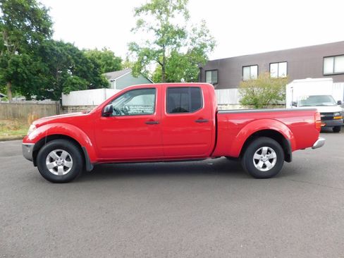 Used 2011 Nissan Frontier SV AWD/4WD image 21